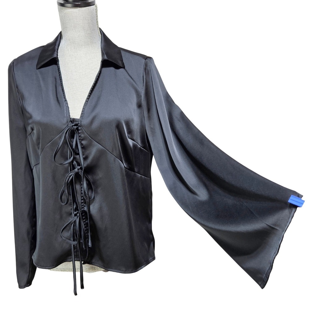 Black Satin Tie Front Bell Sleeve Blouse‎ M Coquette Dark Romance Goth Y2K-Style